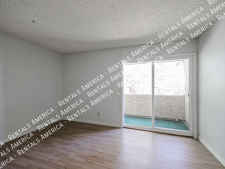 1052 S San Jose #2 — Photo 11