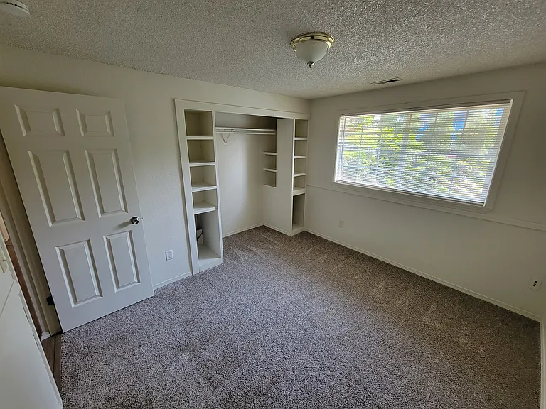 22214 44th Ave E — Photo 10