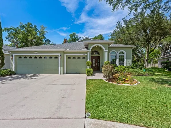 5222 New Brittany Ln, Zephyrhills, FL 33541
