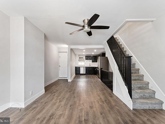 5th image of 2833 S Sydenham St