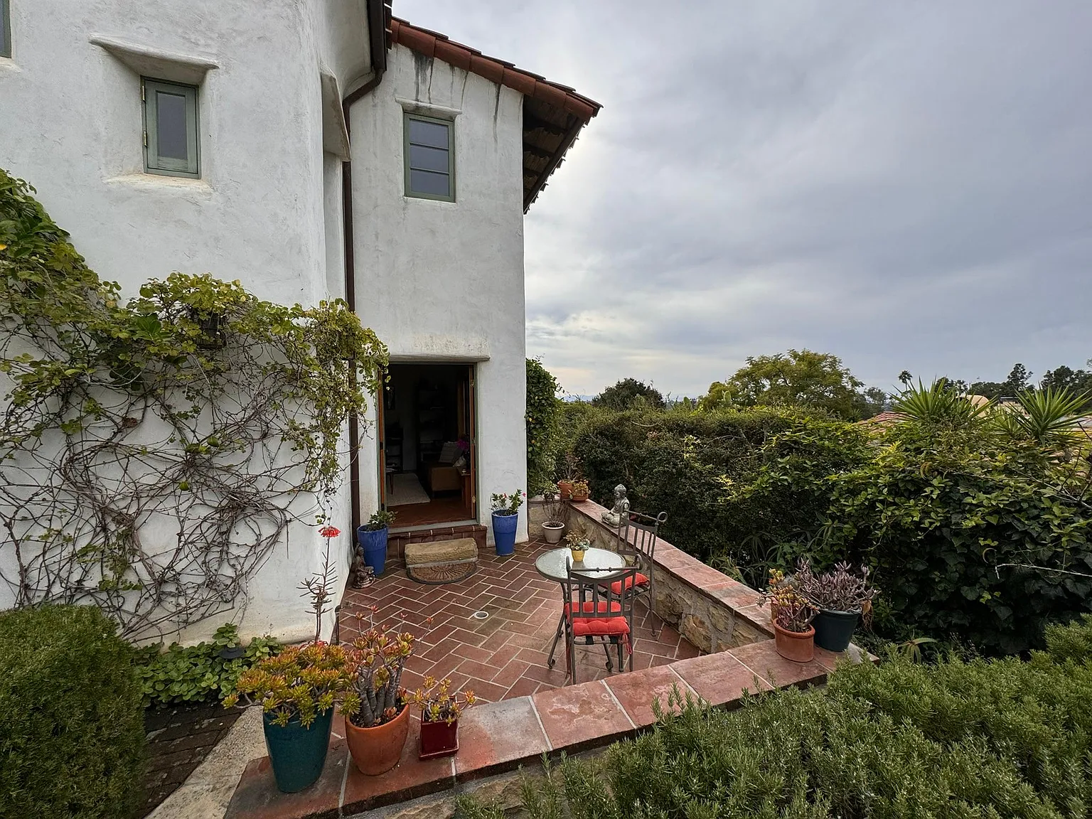 1011 San Carlos Rd — Photo 2