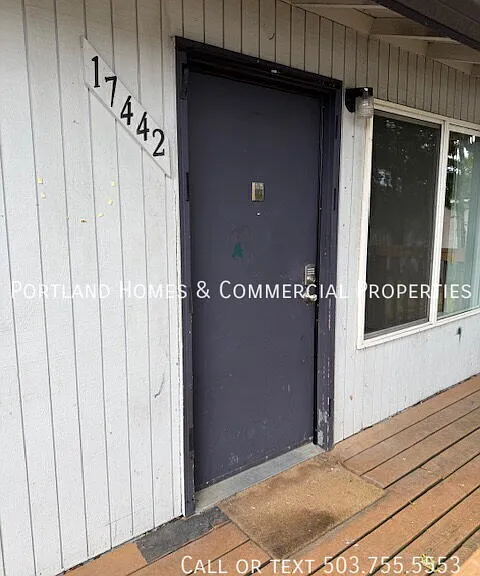 17442 SE Powell Blvd — Photo 1