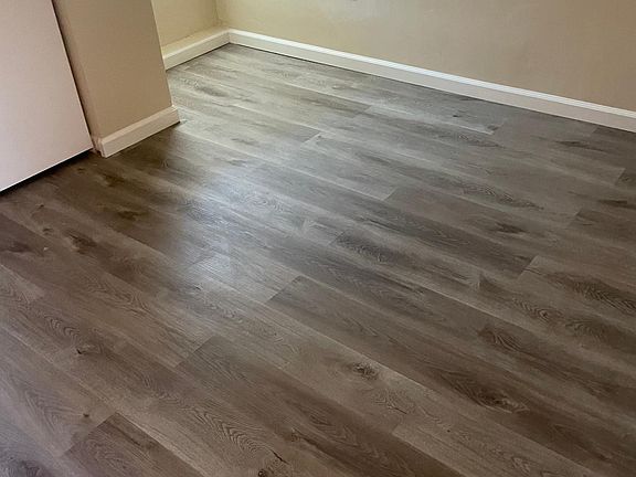 5th image of 895 Poplar St #895