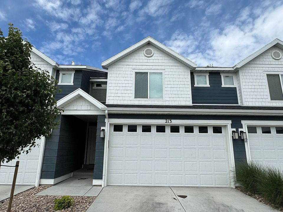 1st image of 213 N Pier Ct