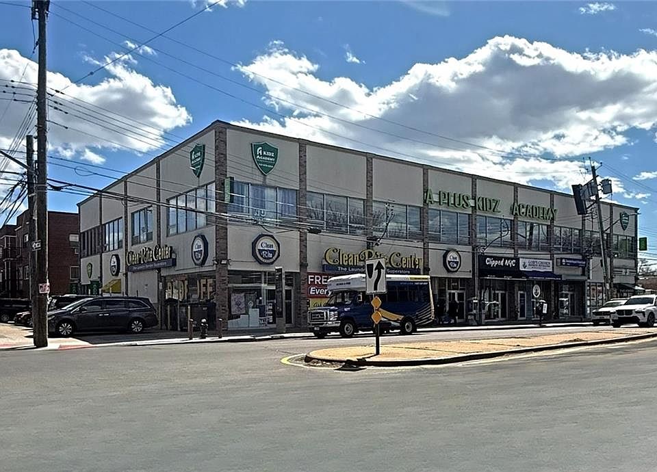 2nd image of 10504 Flatlands Ave