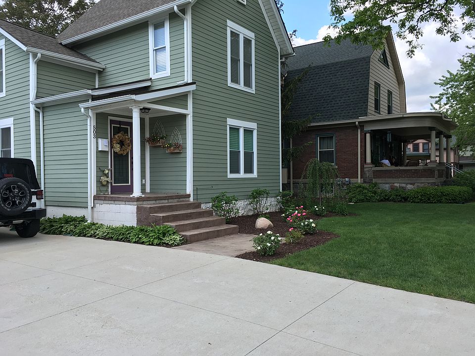 1st image of 503 W Grand River Ave