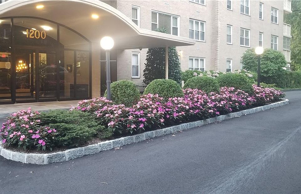 1st image of 1200 Midland Avenue #6C