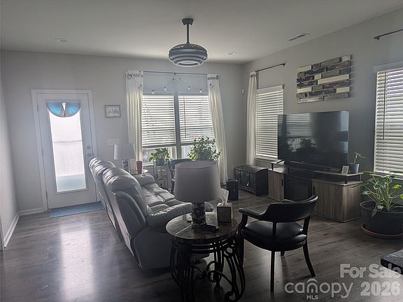 4th image of 25655 Seagull Dr