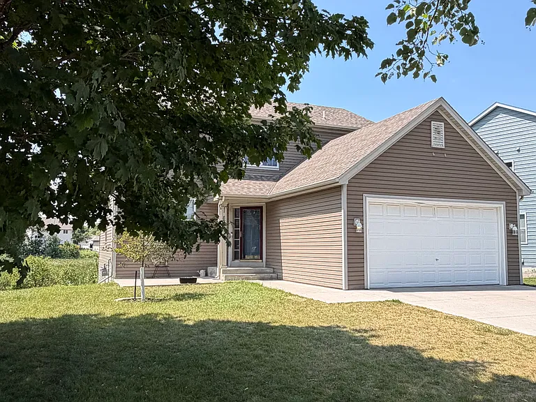 8993 Garland Ln N — Photo 17