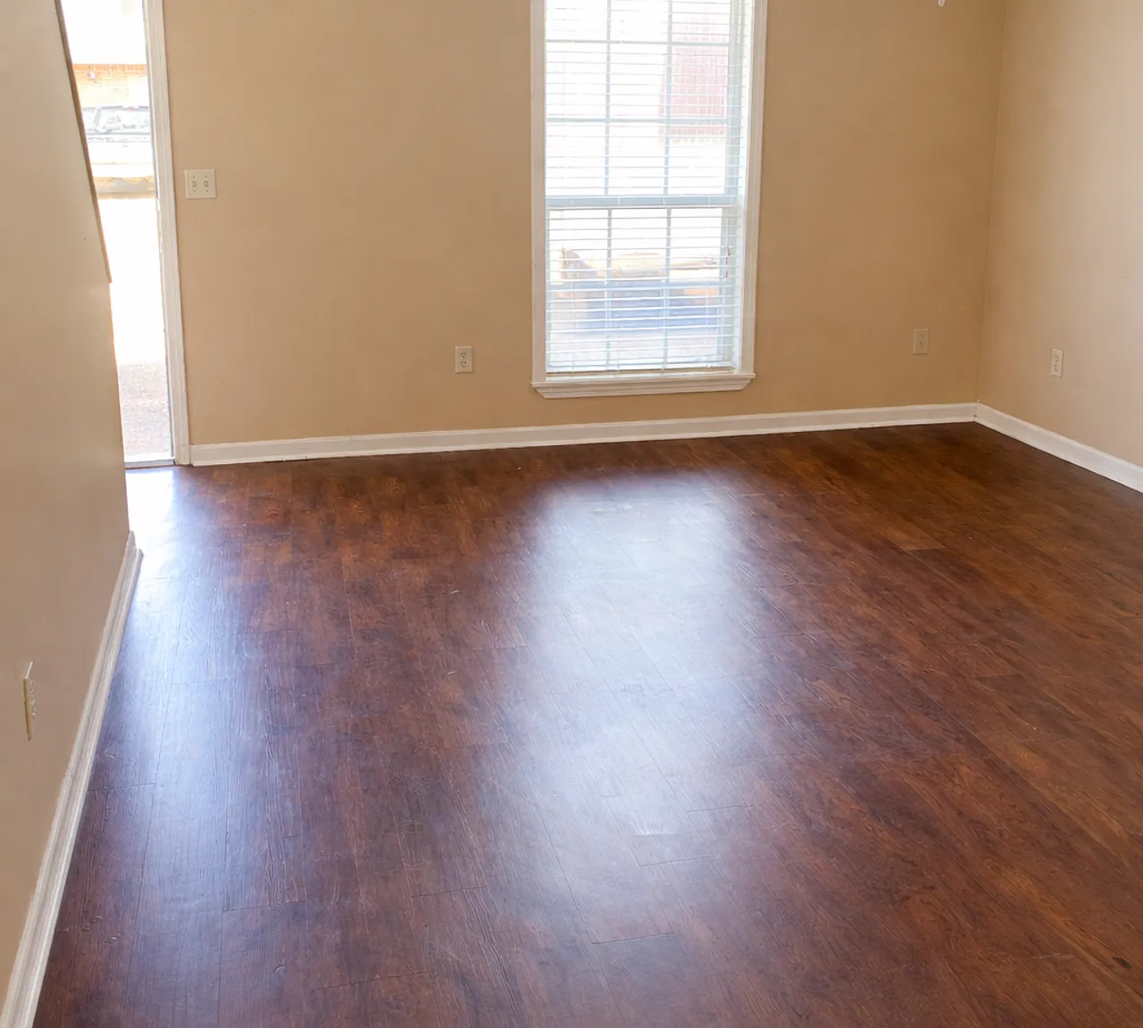 2 Bed 1.5 Bath Townhomes — Photo 4