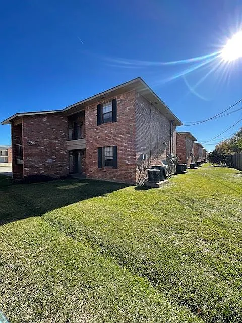 1416 Delplaza Dr #D