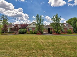 267 Scenic Dr, Blakeslee, PA 18610