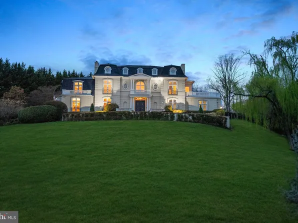 8023 Georgetown Pike, McLean, VA 22102