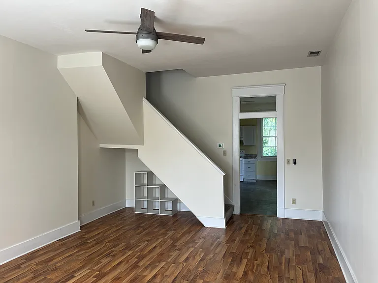 819 Philadelphia St — Photo 6