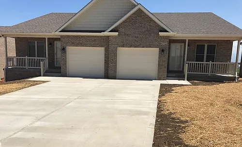 108 Skyview Dr Photo 1
