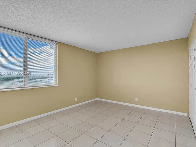 9143 SW 77th Ave #B802 — Photo 19