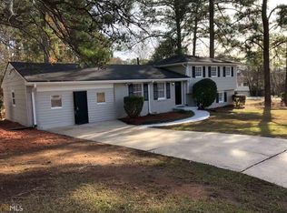 746 Dixon Rd, Jonesboro, GA 30238