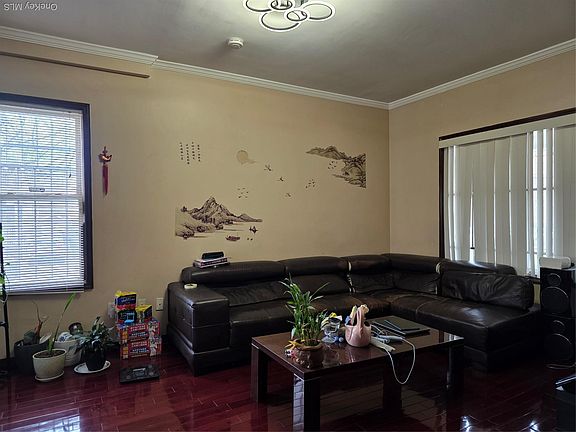 4th image of 9102 96th Street