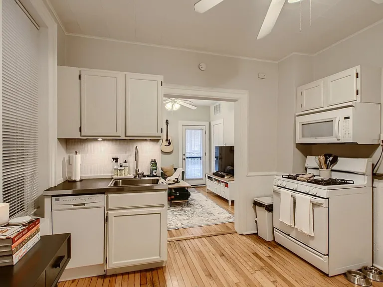 1629 W Julian St #1R — Photo 5