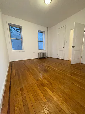 Rented by Arena Real Estate | media 4