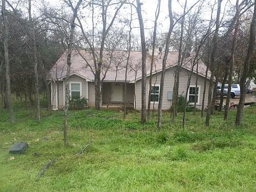 1st image of 821 Hillyer St