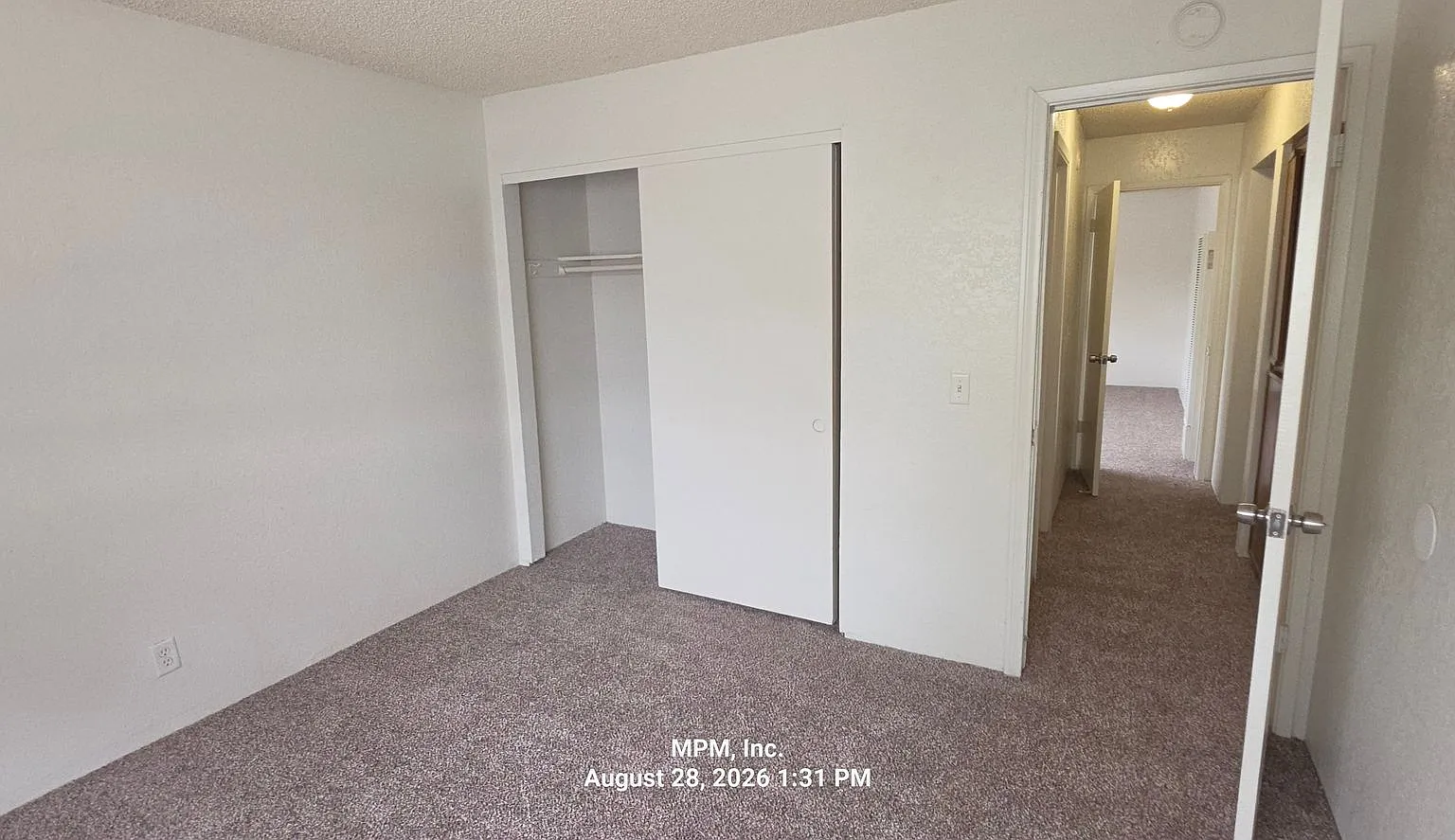3411 Spring Street Apts — Photo 3