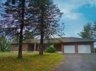 2415 Easton Tpke, Waymart, PA 18472