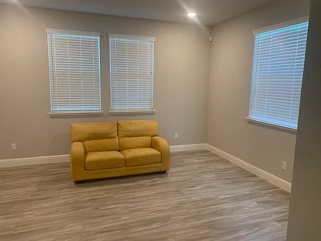 1017 Posey St — Photo 1