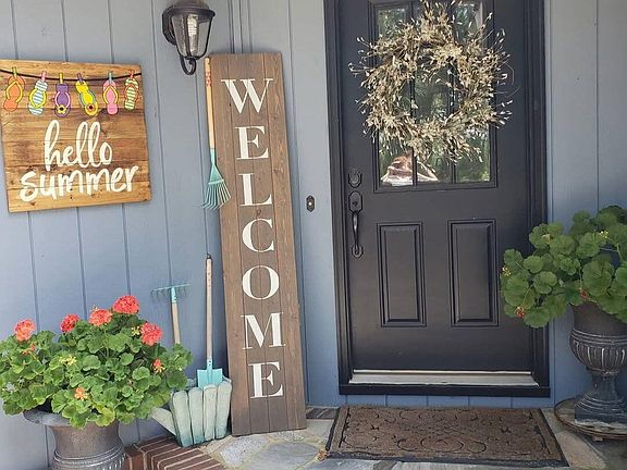 2nd image of 156 Shenandoah Road E