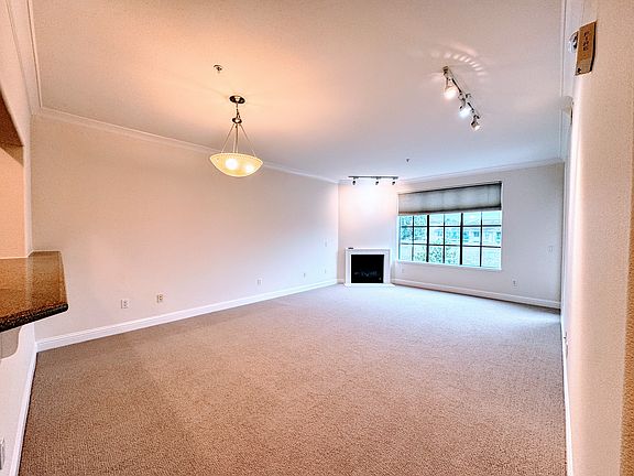 3rd image of 633 Elm St APT 318