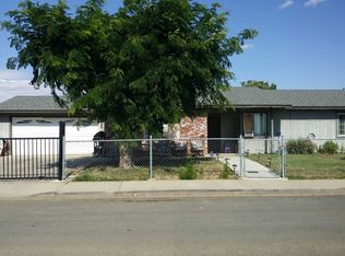 19832 Ward Ave, Strathmore, CA 93267