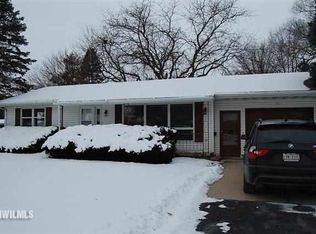 310 S Summit St, Pearl City, IL 61062
