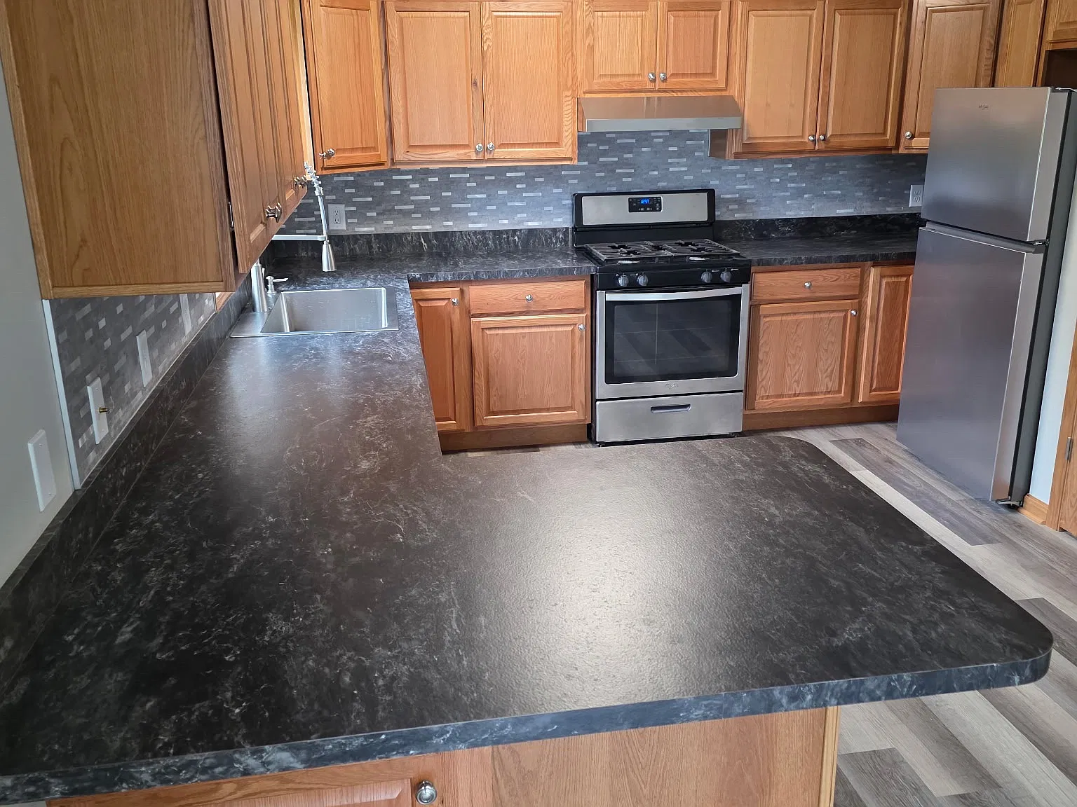 3 bed, 1875 sqft, $2,200 — Photo 4