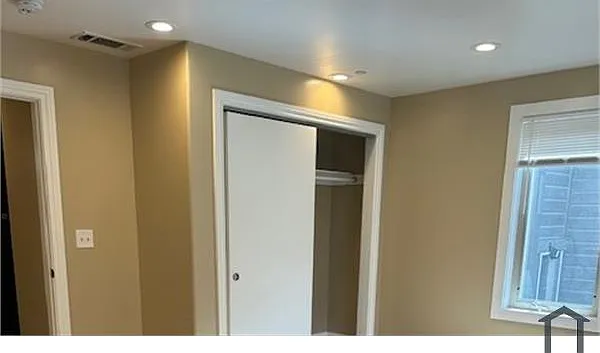6 bed, 3000 sqft, $5,500 — Photo 4
