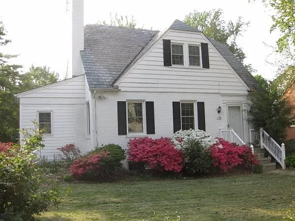 108 N Brook Ln — Photo 1