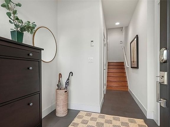 4th image of 3431 22nd Ave W #A