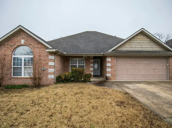 402 NE Shasta Ct, Bentonville, AR 72712