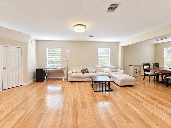 5th image of 6923 Hampden Point Ct