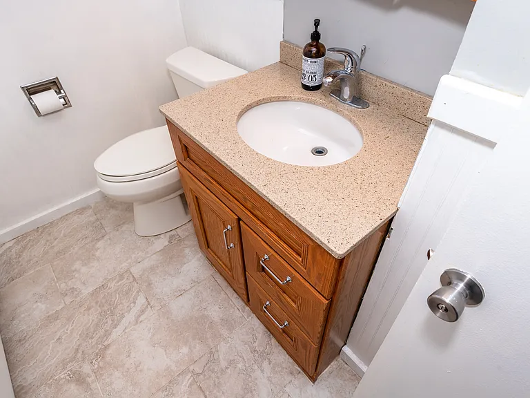 1451 Pershing Blvd — Photo 16