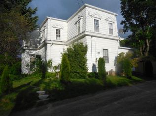 10 Hendricks St, South Kingstown, RI 02879