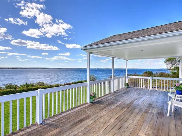 585 Seaside Dr, Jamestown, RI 02835