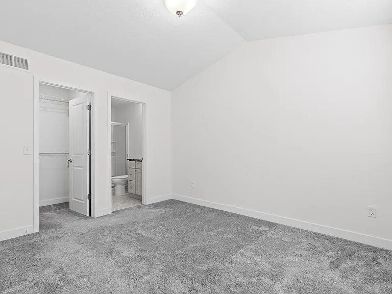 3153 Clover Ridge Dr — Photo 17