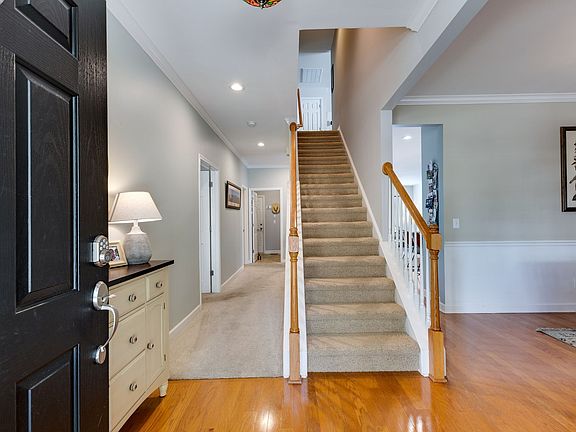 5th image of 1317 Decatur Cir