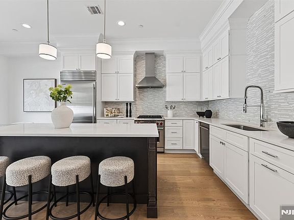 3rd image of 22 Gabriel Ct #15