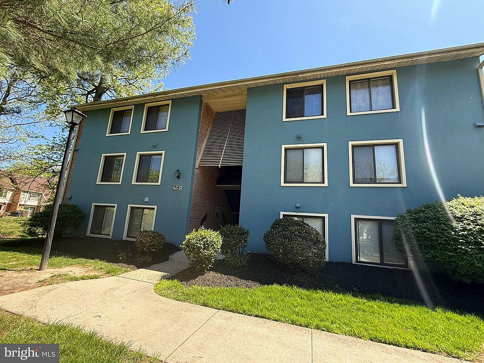 1st image of 123 Echelon Rd