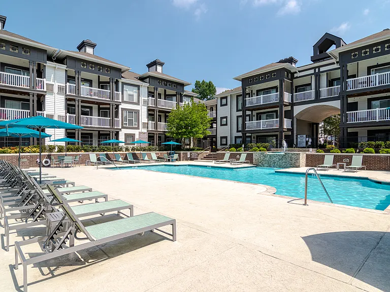 45Eighty Dunwoody — Photo 17