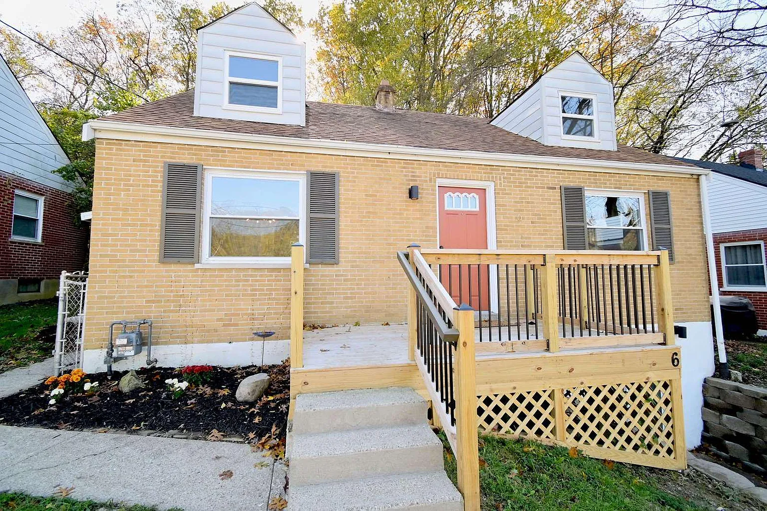 6 Laycock Ln photo 1