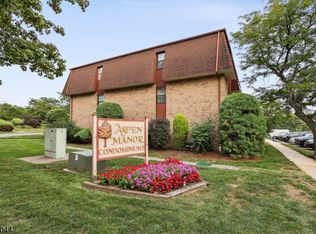 201C Sierra Ct, Woodbridge, NJ 07095