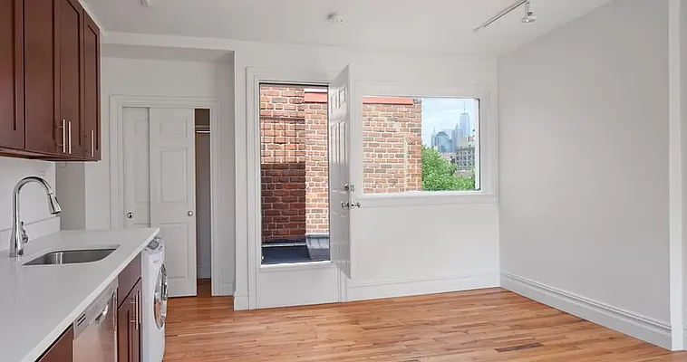 Rented by Living New York | media 8