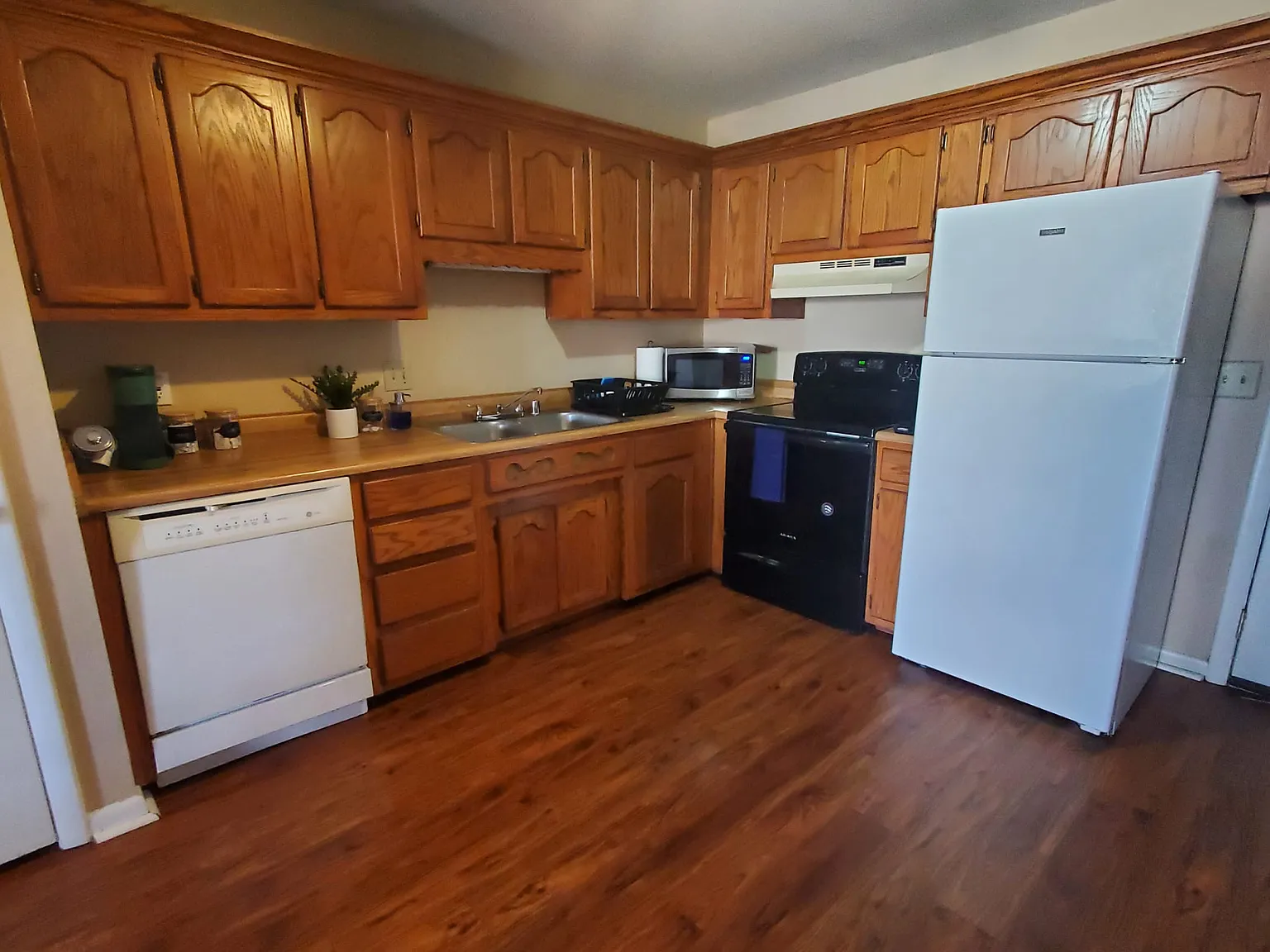 4437 Torrance Drive Northwest - D — Photo 2